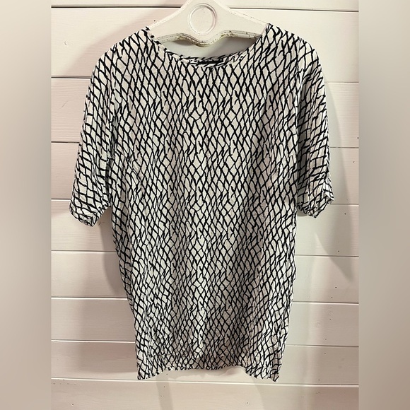 🤍GESTUZ – Black & Gray Graphic Print Top – Size 40 - Picture 2 of 11